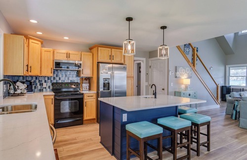 Town of Jerusalem House | Pleasant Bay Retreat: lake home on Keuka Lake with hot tub and private beachfront