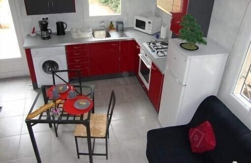 Velleron House | Pleasant contemporary cottage in the heart of Provence