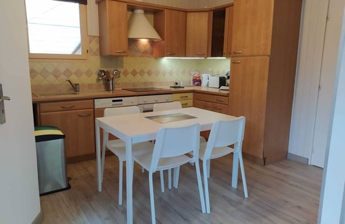Gujan-Mestras Ski Chalet | Pleasant cottage in Gujan-Mestras