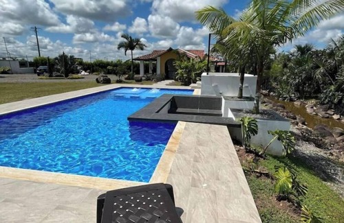 Restrepo Villa | Pleasant country house with pool!