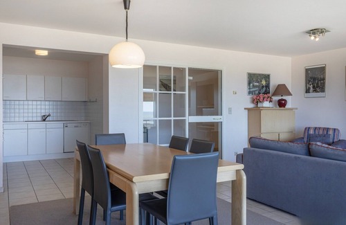 Koksijde-Bad Apartment | Pleasant flat on seafront with terrace