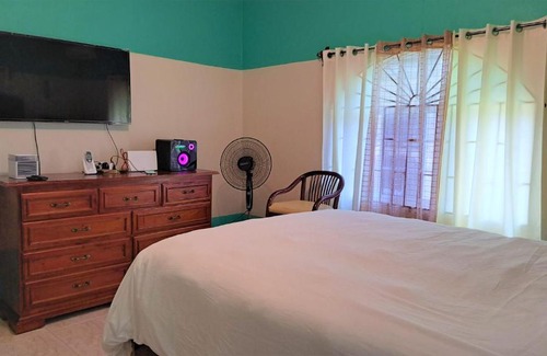 Stewart Town Apartment | Pleasant Get-Away