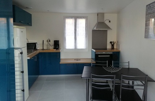 Saint-Genou House | Pleasant house in the heart of a small village