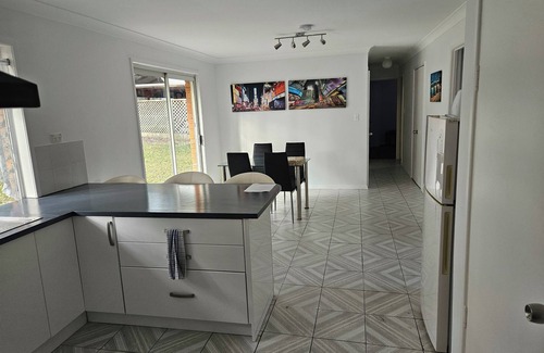 Eagleby House | Pleasant house with AC in a quiet area. Newly reno.