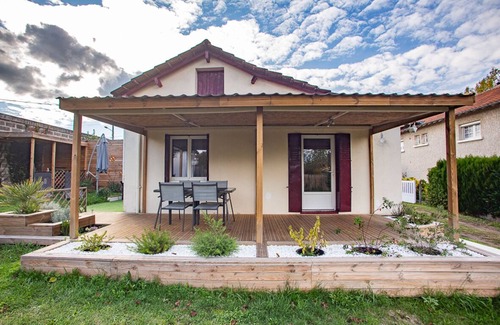 Trelissac House | Pleasant house with spa