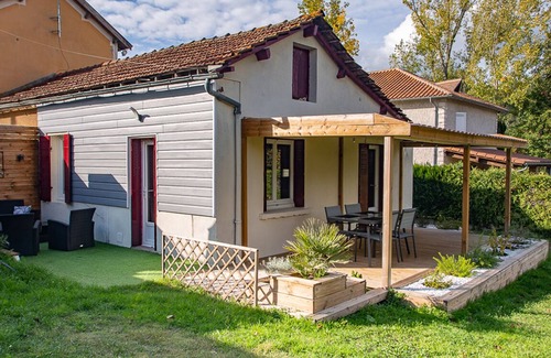 Trelissac House | Pleasant house with spa