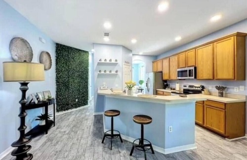 Kissimmee House | Pleasant Inn