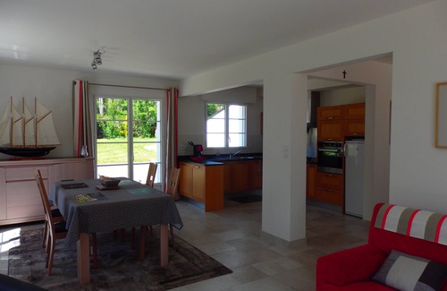 Theix-Noyalo House | Pleasant listed house, 2km from the center of Theix-Noyalo.