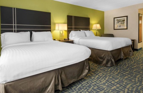 Savannah House | Pleasant Stay, Convenient Location! 2 Great Units, Free Parking