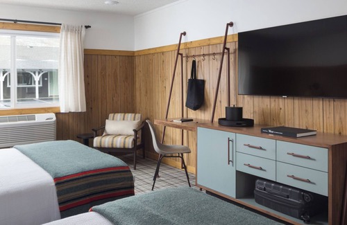 Jackson Hotel | Pleasant Stay, Convenient Location! 2 Pet-Friendly Units, Free Parking, Pool