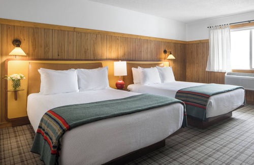 Jackson Hotel | Pleasant Stay, Convenient Location! 2 Pet-Friendly Units, Free Parking, Pool