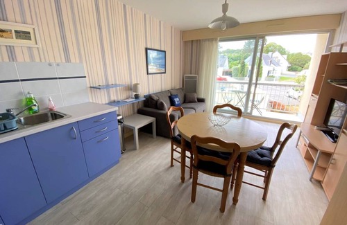 Saint-Cast-le-Guildo Apartment | Pleasant studio with WIFI in the center of Saint Cast for 4 people