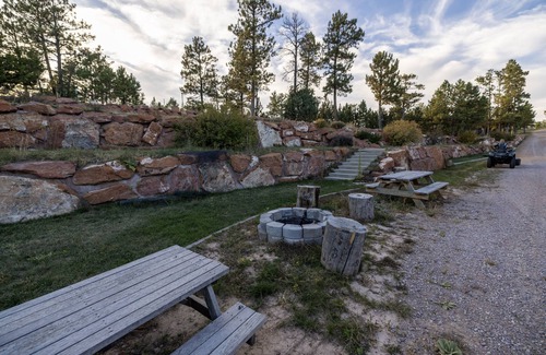 Hot Springs Cabin | Pleasant Triple Room - Room 112