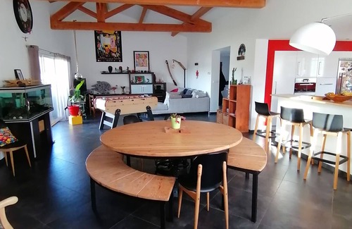 Bagnols-sur-Ceze Villa | Pleasant villa with pool