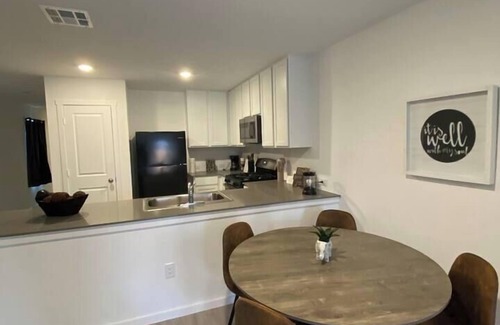 Pleasanton House | Pleasanton Extended Stay- Huge Monthly Discount