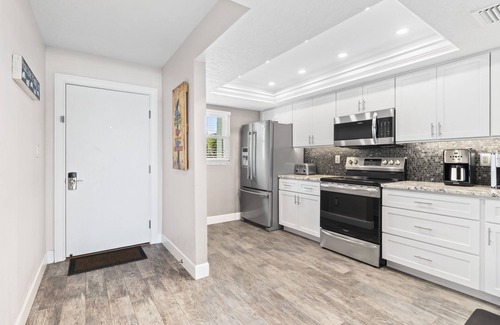 Bradenton Beach Condo | Please bear with us while we complete our hurricane repairs! Gulf View 102.