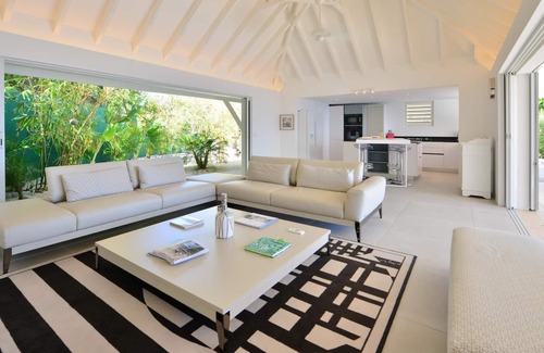 Grand Cul-de-Sac Villa | Please Inquire Before Booking – Luxury Villa