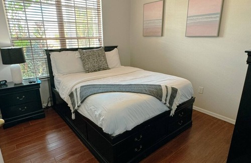 Westridge House | Pleasing4BD3BA Villa with Heated Pool/Dog Friendly/20min away from Disney