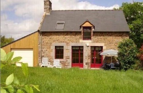 Pleudihen-sur-Rance Cottage | Pleaudihen - sur- Rance between St-Malo and Dinan Stone house 2 épis 1-4 pers