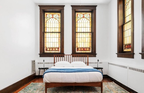 Winchester Apartment | Plenty of space located downtown Winchester