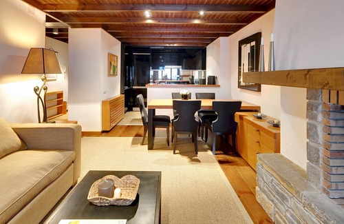 Beret Apartment | Pleta de Nheu 2 by FeelFree Rentals