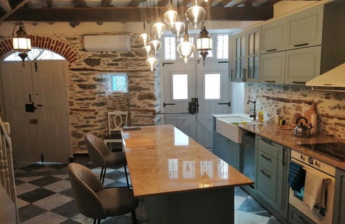 Plomari House | Plomari Nomad House