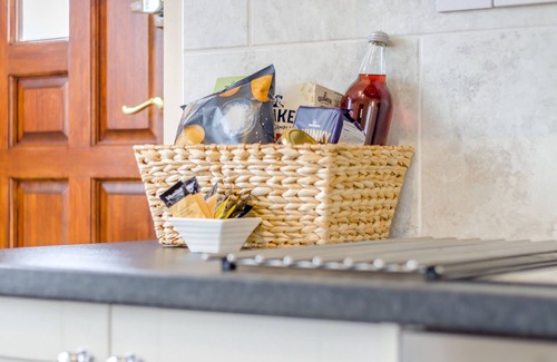 Wollerton House | Ploughmans Cottage - Two Bedroom House, Sleeps 4