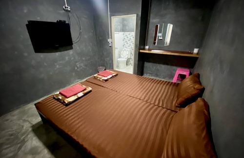 Amphawa House | Ploynam Homestay