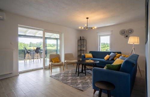 Gospic Villa | Plum house - villa with pool