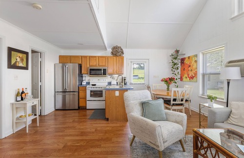 Barstow House | Plum Point Cottage #15