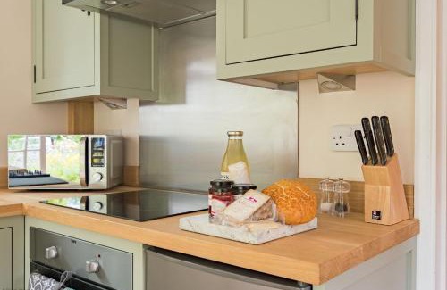 Dargate House | Plum Pudding Stables by Bloom Stays