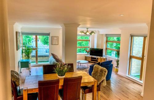 Mill Road Apartment | Plum Tree Penthouse