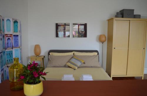 Ameglia Apartment | plumbago blue