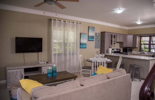 Mammee Bay House | Plumeria at 12 Watermill