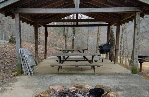 Newland House | Plumtree Mountain Retreat Studio #3