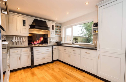 Turnchapel House | Plym Valley House Plymouth by StayStaycations