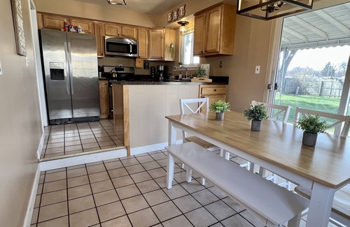 Plymouth House | Plymouth 3BD/1.5BTH Home Central to Detroit and Ann Arbor