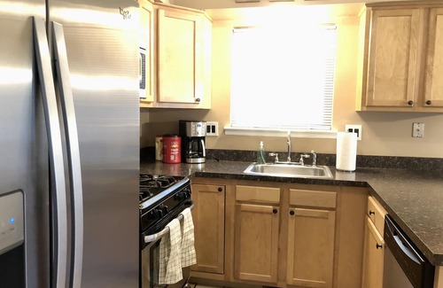 Plymouth House | Plymouth 3BD/1.5BTH Home Central to Detroit and Ann Arbor