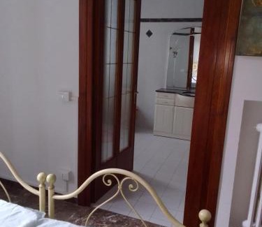 Cocomaro di Cona Apartment | PM 24 Via Giovanni Bregola