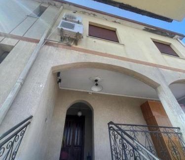 Dolianova Apartment | PM 65 Viale Dante Alighieri