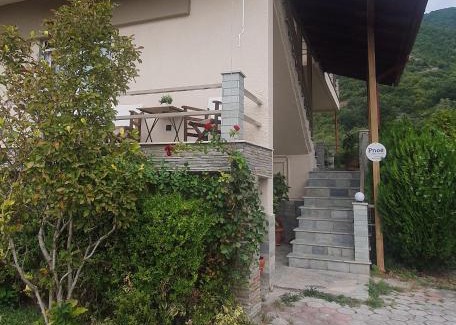 Loutraki Apartment | Pnoe Apartments