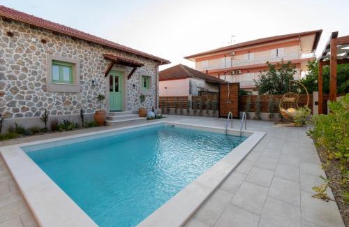 Ierissos Villa | Pnoe Luxury Villa