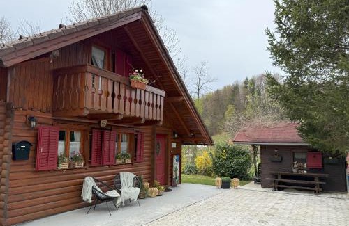 Bostanj House | Počitniška hiša z dvema spalnicama Sauna & Jacuzzi