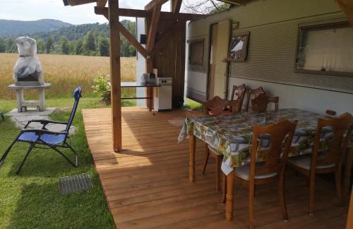 Podnart House | Počitniška prikolica Zeleni raj