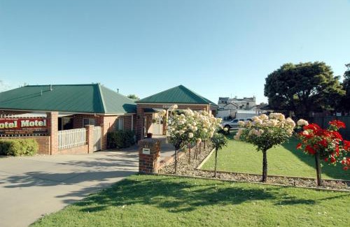 Rutherglen Hotel | Poachers Paradise