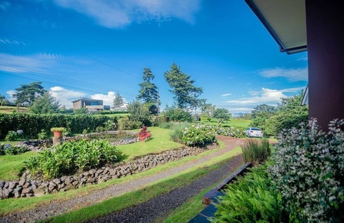 Sabanilla Apartment | Poas Master Suite near Poas Volcano & SJO Air