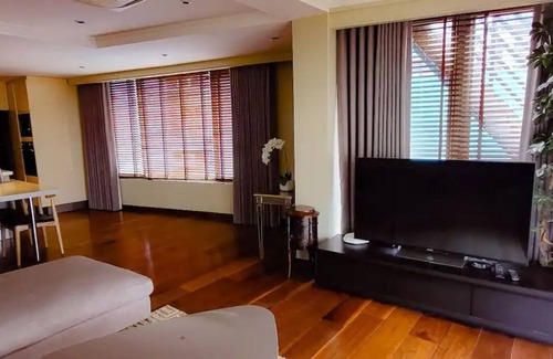 Downtown Apartment | Poblacion Penthouse Suite with Private Roofdeck