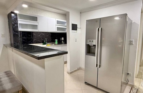 El Poblado Apartment | Poblado Gem Walk to Provenza & Steps to Cafes