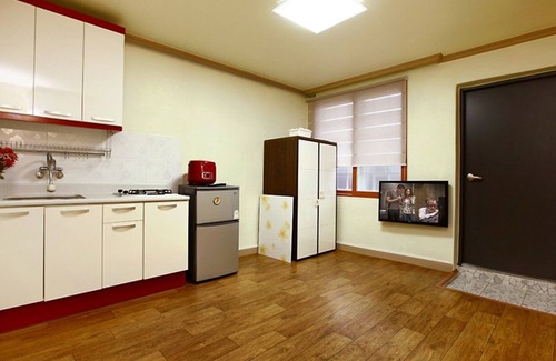 Pocheon House | Pocheon Yeohaeng Sketch Pension
