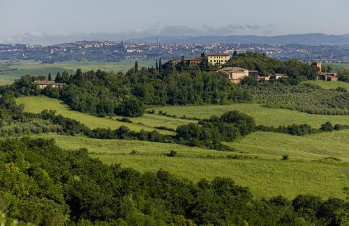 Monteroni d'Arbia Apartment | Pociano 1863 - Country House with Stunning view of Siena